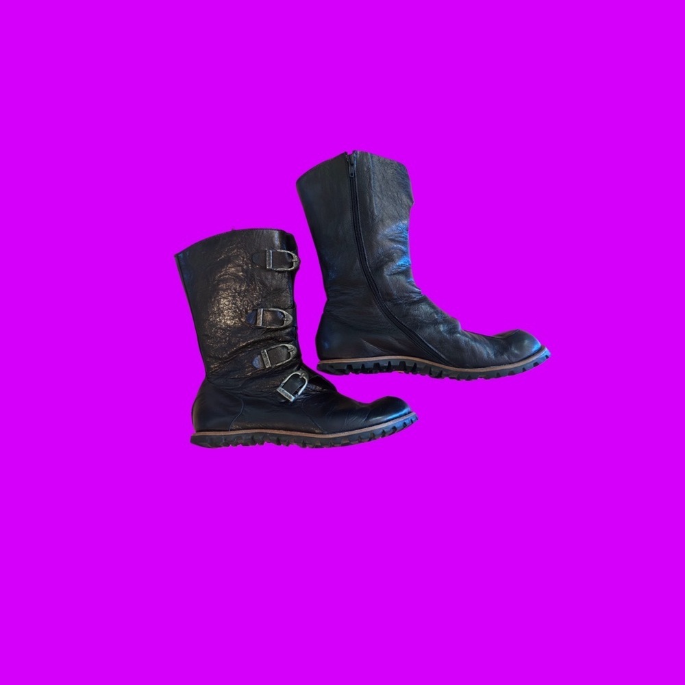 CYDWOQ Aegean V size 42 w black buckle boots